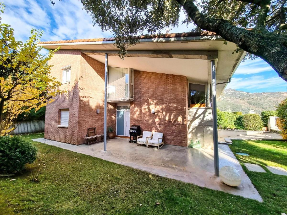 Villa Guara Golf Y Pool Comotucasa Nueno Exterior foto