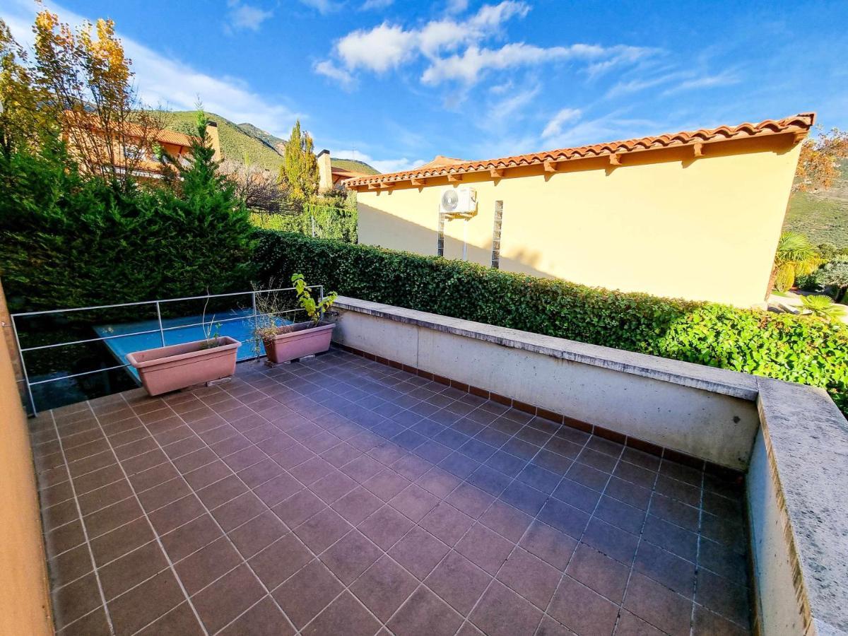 Villa Guara Golf Y Pool Comotucasa Nueno Exterior foto